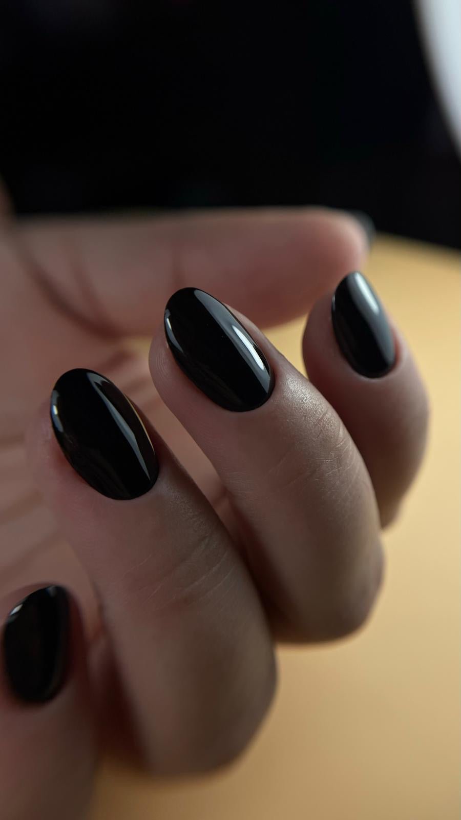 Gel polish Black - NAILS FRS