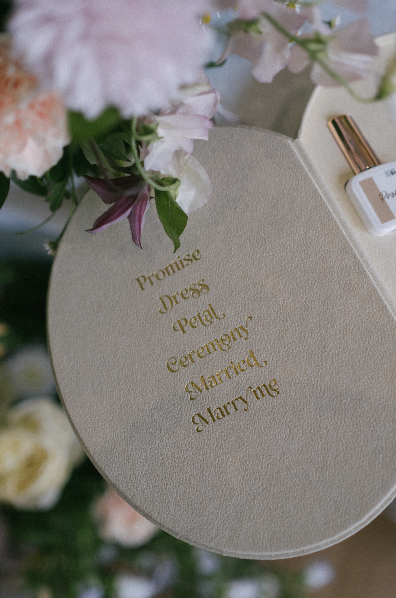 Collection Team bride