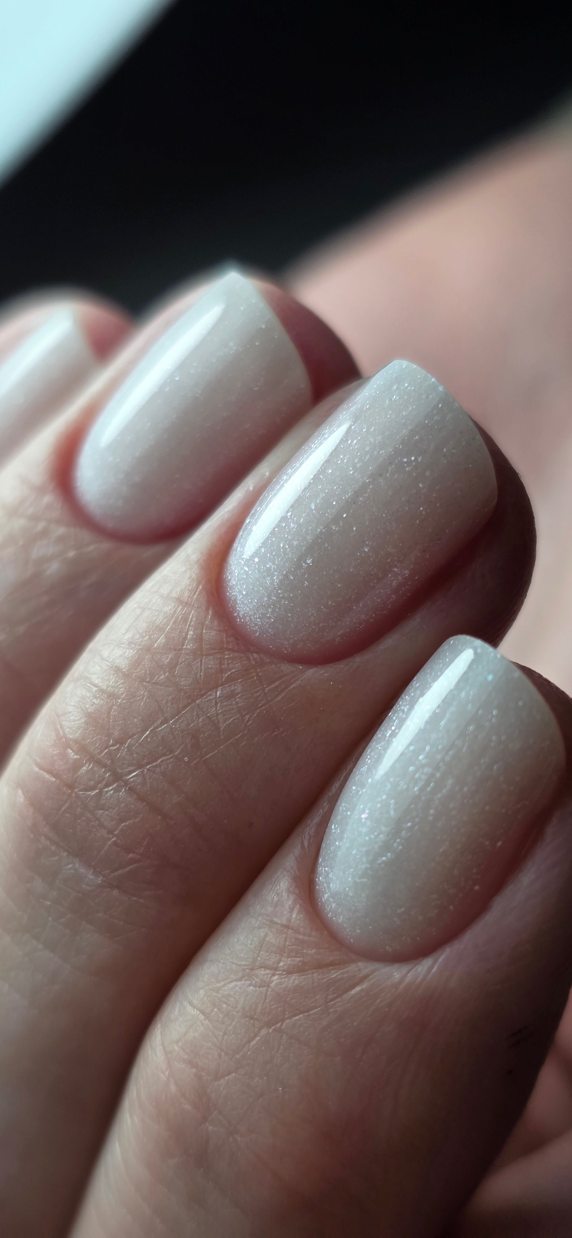 Solid fiber milky shine