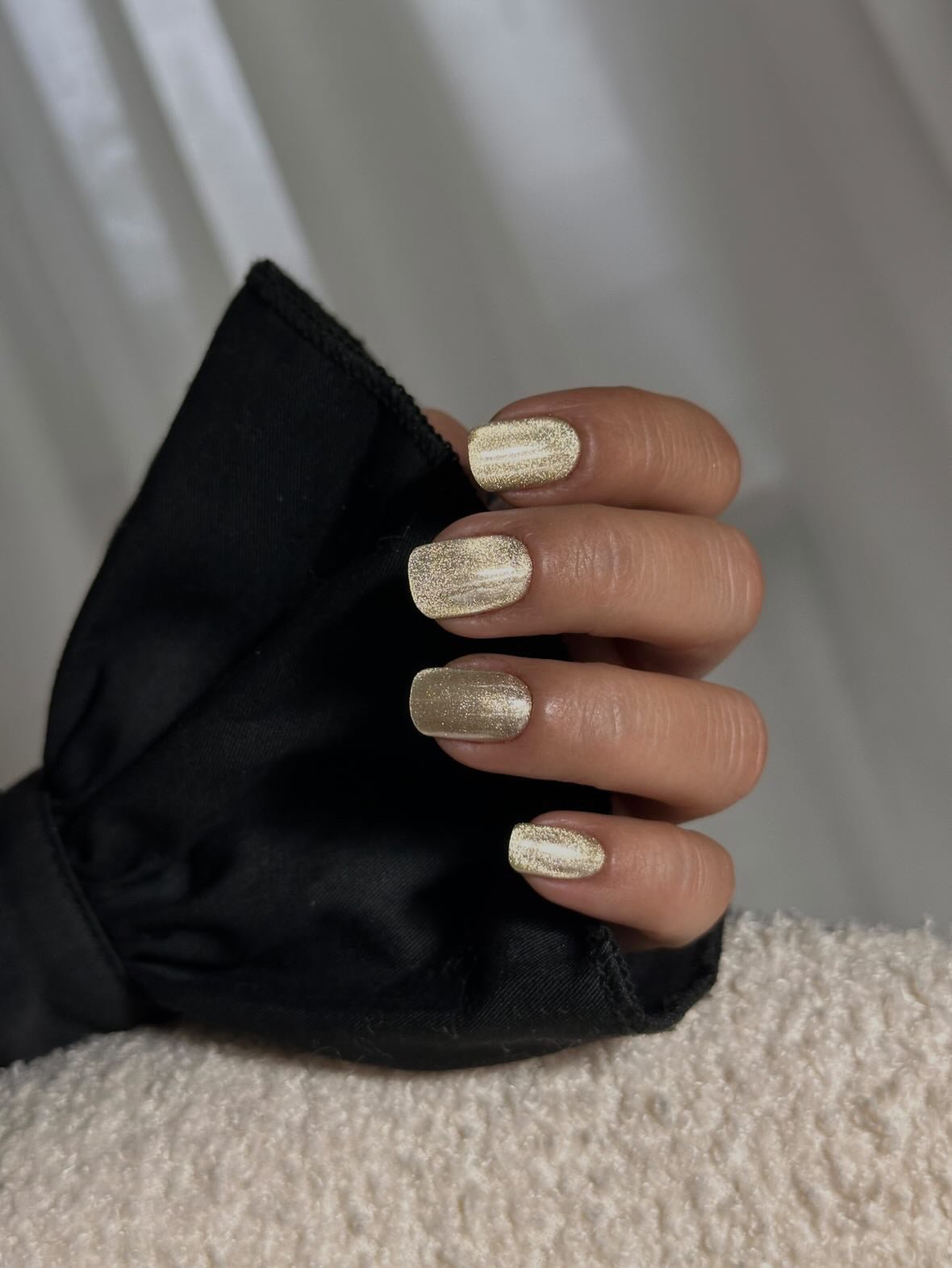 Gel polish Mahalo - NAILS FRS