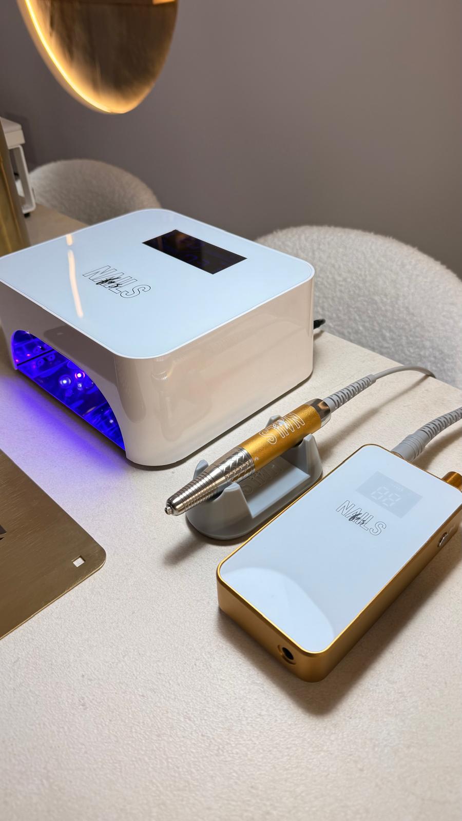 Lampe UV/LED Professionnelle NAILS FRS