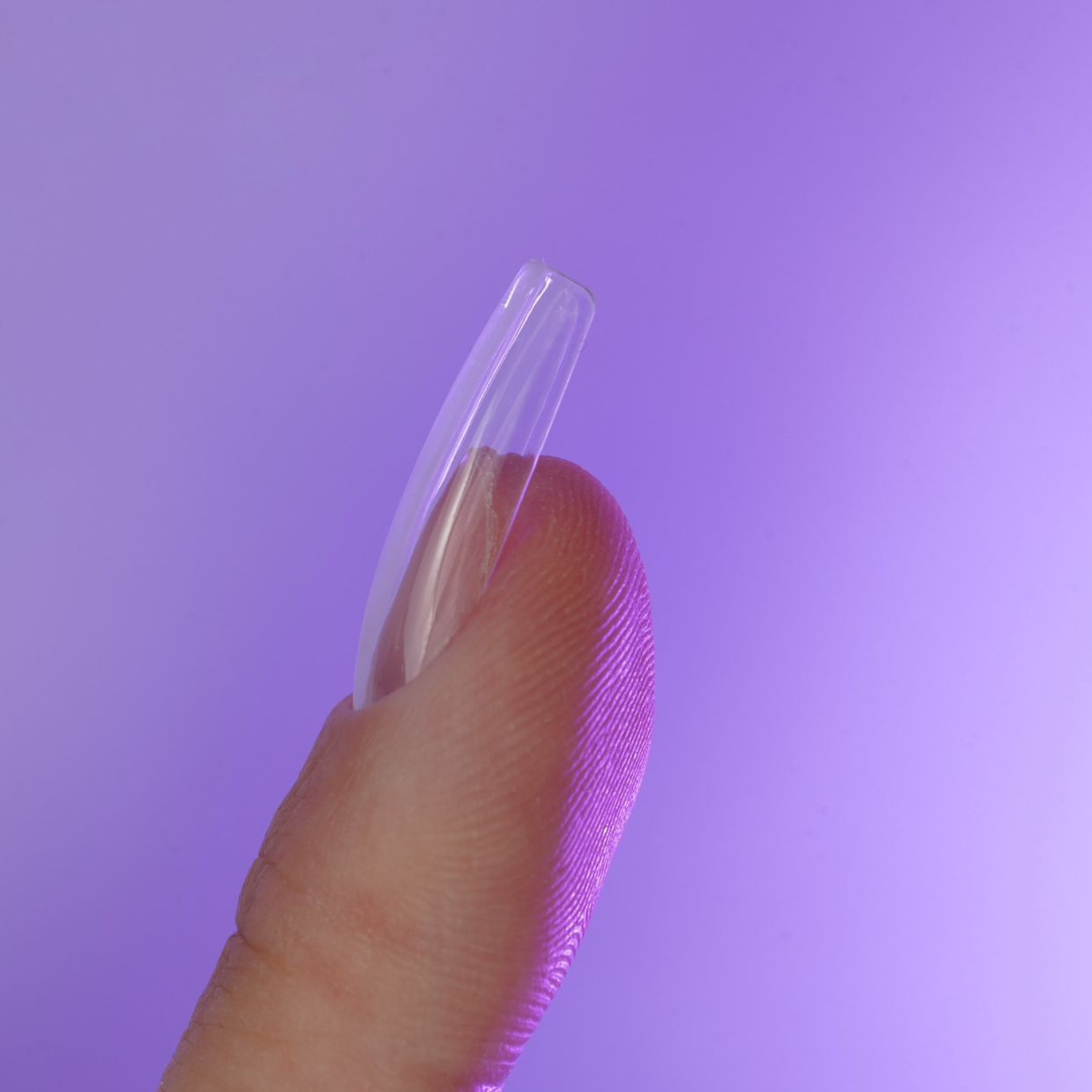 Cap's nails medium square vue profil - courbure naturelle des capsules gel X pour pose américaine