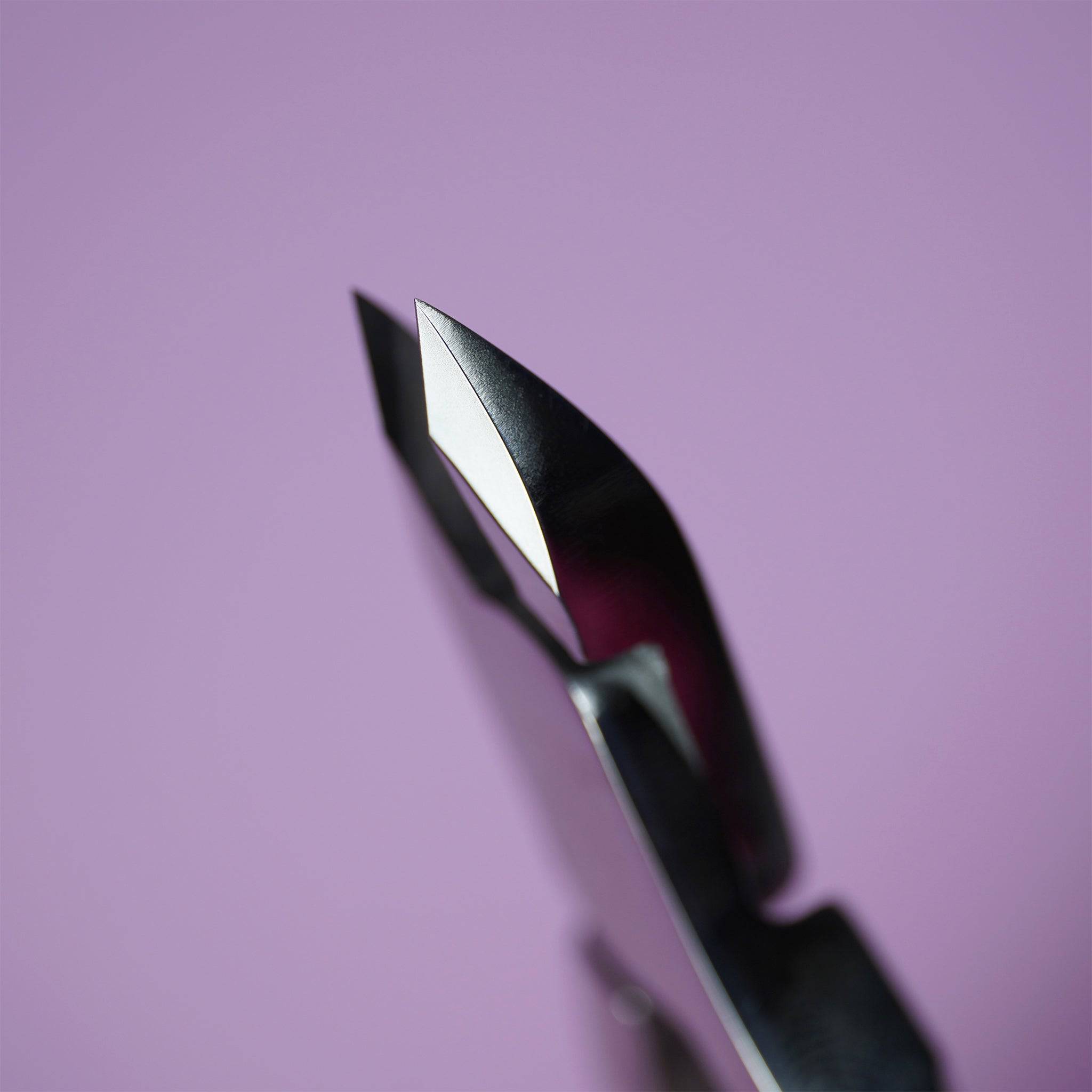 Pince à cuticules A/5 - Nails frs