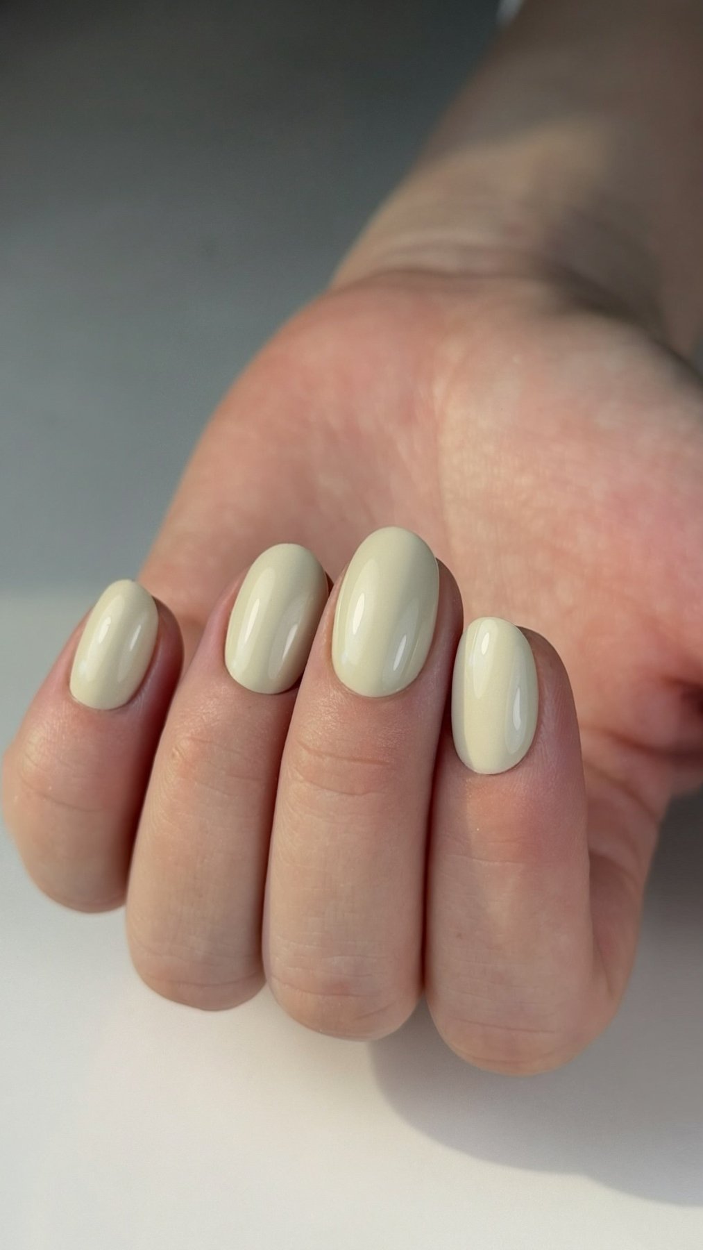 Gel polish Petal - NAILS FRS