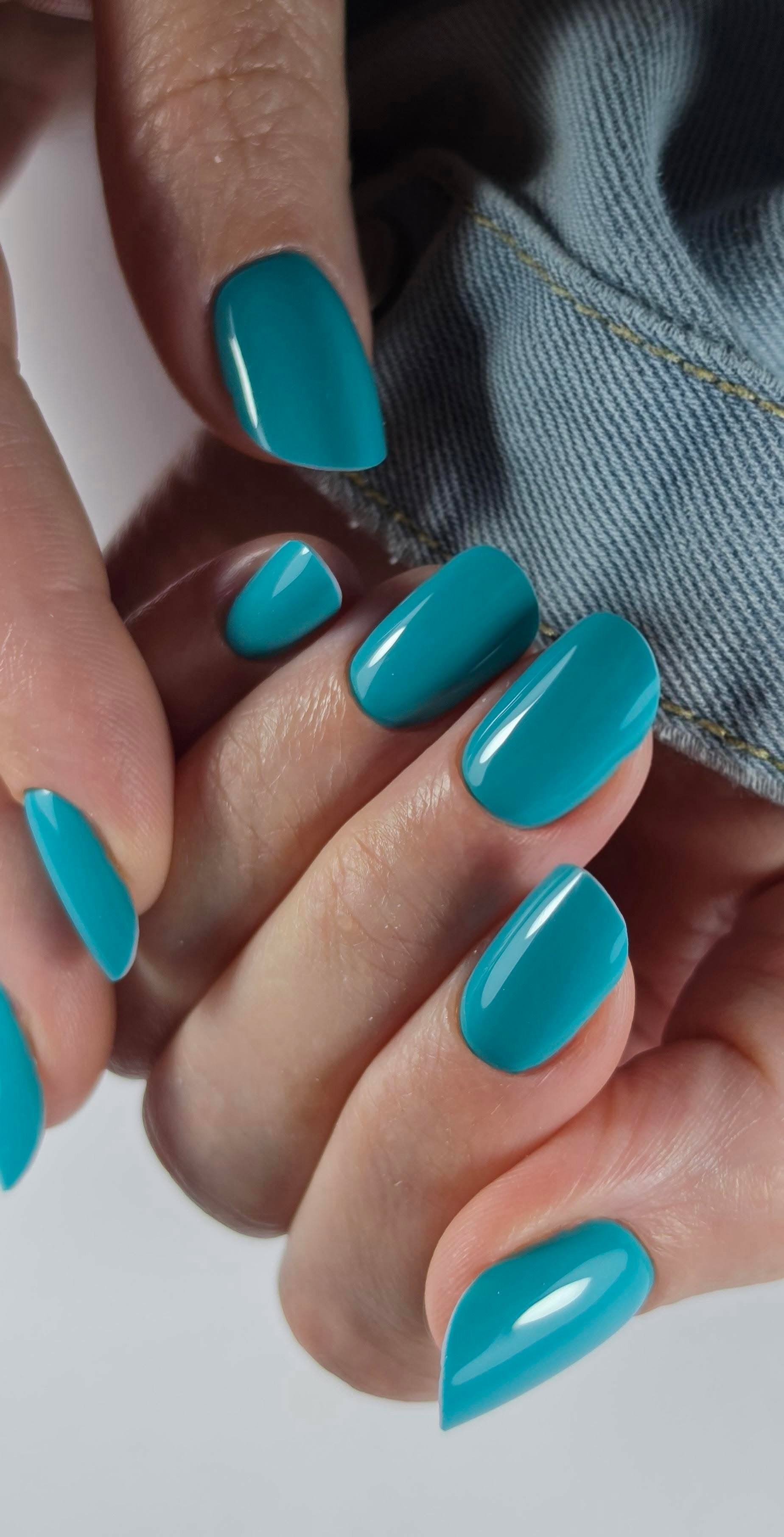 Gel polish Ipanema