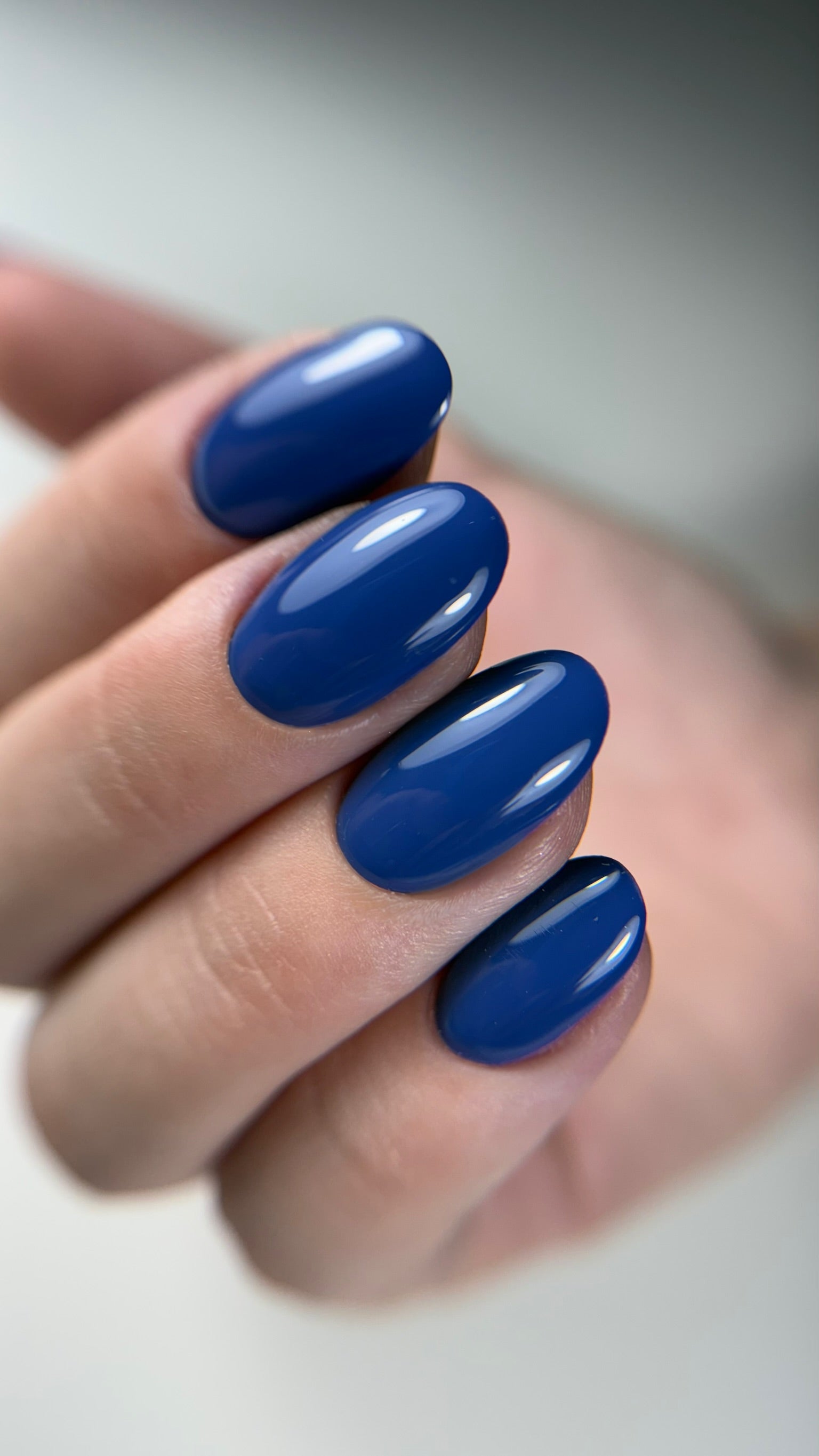 Gel polish indigo
